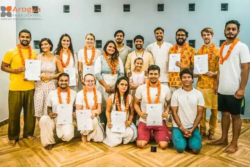 200 hour yoga teacher training in rishikesh